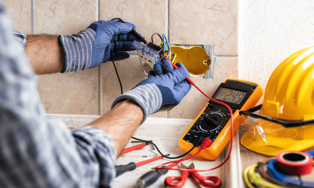Energieeffizienz steigern mit einer professionellen DGUV V3 Prüfung